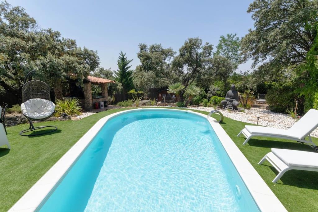 Villa La Amapola Valdemorillo Exterior foto